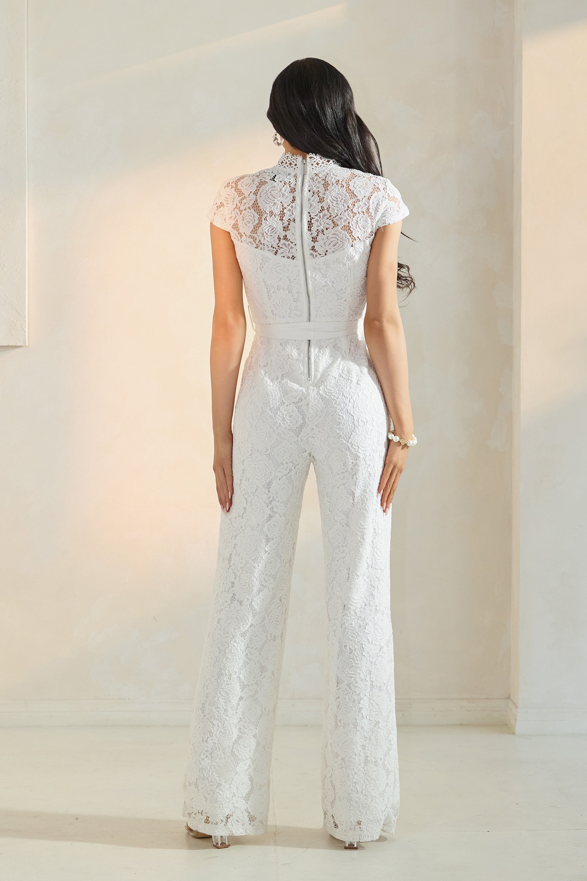SP498325_White_5505012